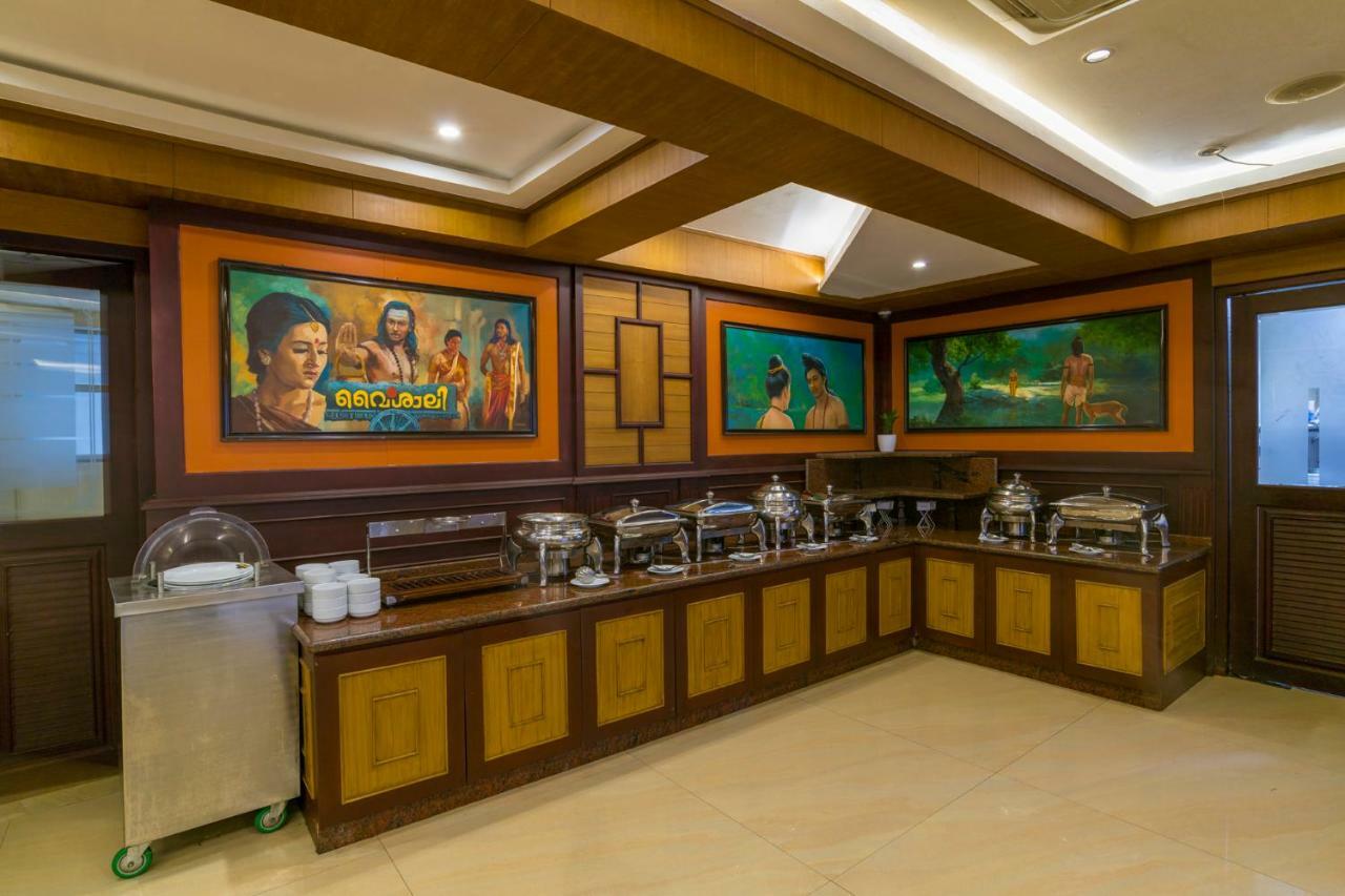 Base9 Cochin Airport Hotel Nedumbassery Exterior photo