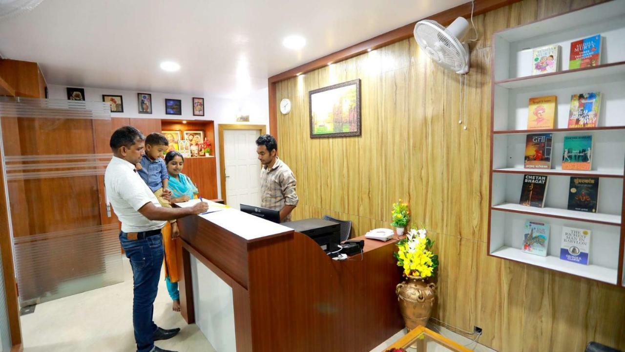Base9 Cochin Airport Hotel Nedumbassery Exterior photo